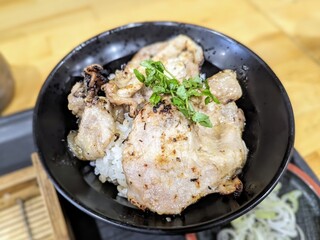 Inakaya - 豚みそ丼(小)