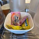 大阪 ラーメン研究所 - 食後の口直しに無料飴