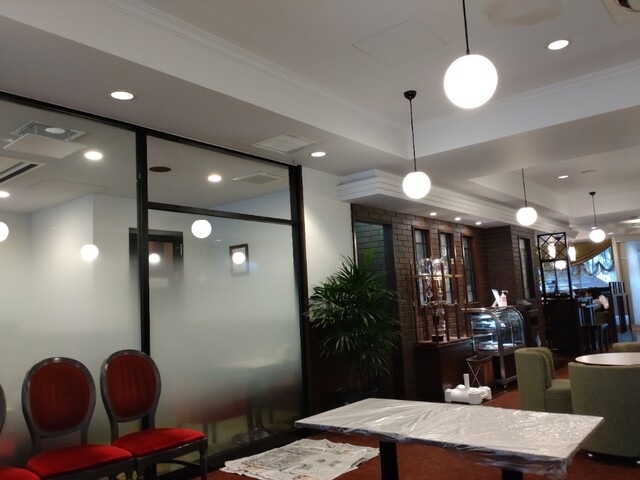 Kissa Shitsu Renoir Ichigaya Eki Mae Ten photo 5