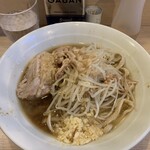 Menya Mikata - ラーメン300g、野菜、にんにく、脂　900円