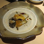 鮨 多門 - 自分以外は6時間蒸したあわびです。