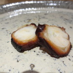 鮨 多門 - タコのやわらか煮。丁寧さが伝わってきます。