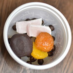 浅草梅園 - 料理写真:あんみつ（５９４円）・盛り付け後２０２４年５月