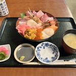 みなと食堂 - 11種海鮮丼 ¥3,000-