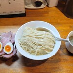 極汁美麺 umami - ビューです