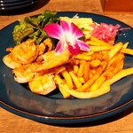 Lanapia Hawaiian cafe & dining - ガーリックシュリンプポテト