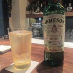 バーアルディ - 今年のジェムソンの記念ボトルのラベルはポップですね！