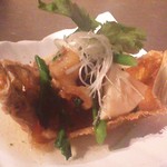 前見屋 - こちらは、コースの一品で鰈の唐揚げ～春野菜餡かけ～器も食べれますよ♪