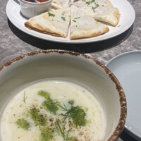 Bella Dining Cafe - スープとピザ