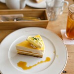 atelier BASEL - はつこいという名のレモンケーキ