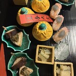 Oryori Kifune - 前菜
      　蛸 ふきのとう 海老芋
      　スモークサーモンのぬた和え
      　甘海老のお鮨