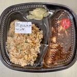 ほっともっと - 料理写真:本格中華の最強コンビ！四川麻婆豆腐＆炒飯弁当 690円
