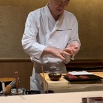 Sushi Miyakawa - 握る宮川さん