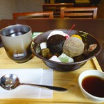 Morino En - ほうじ茶あんみつと棒ほうじ茶