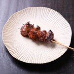 Charcoal-grilled white liver skewers