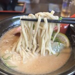 豚白湯創作麺処 友池 - 