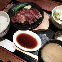 和牛料理 要 - 