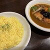 カレー リーブス
