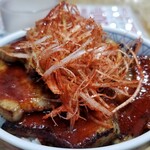 元祖豚丼屋 TONTON - 旨辛豚バラ丼。