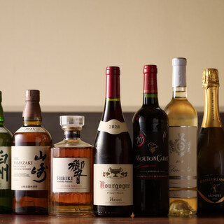 ワインセラー完備◆ソムリエ厳選ワインや人気銘柄の日本酒で乾杯