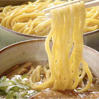 体に優しい発酵料理から居酒屋メニューまで幅広いお料理をご提供