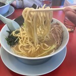 山岡家 - 麺リフト