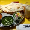 インド料理 ムンバイ - ナンとラッシーで北インド風