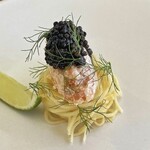 cucina D. - 料理写真:スモークサーモンとマスカルポーネ　キャビアの冷製