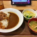 すき家 - "牛カレー並盛サラダセット"