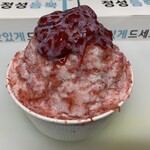 ちっちゃな韓国 おおかみ - ミルクいちごかき氷（夏季限定）