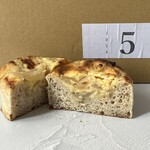 人舟 - 新玉ねぎとウィンナー　断面