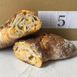 人舟 - チェダーチーズ　断面