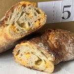 人舟 - チェダーチーズ　断面