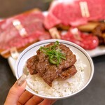 黒毛和牛一頭買い焼肉 道頓堀みつる - 