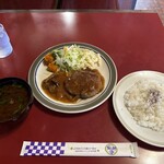 喫茶さくら - 和風ハンバーグセット（950円）