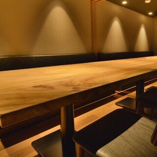 【2F】テーブル席（4～7名様）│ご宴会におすすめのテーブル席