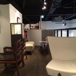 Earth＋ Cafe & Bar - 店内