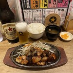 鉄板焼 博多天神ホルモン ホワイティうめだ店 - 