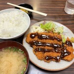 Tonkatsu Iwashiro - ロースカツ定食