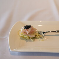 アル・ケッチァーノ  - 地魚とキャビアの冷たいカッペリーニ