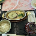 杜の都ゴルフ倶楽部 クラブハウスレストラン - ハンバーグ定食　1650円