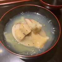 室町 和久傳 - 貝よせのお椀