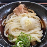 本格手打ちうどん とも作 - 大根おろしたっぷりが嬉しい。ぶっかけにはレモンはいらない派です。生姜がマスト♥️