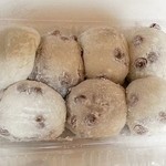 上州屋餅店 - 今回買って来た豆大福（１１０円）６個とこし餡の大福を１個だけ