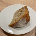 Restaurant Dix-neuf - パンドカンパーニュ