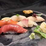 Assortment of 6 pieces of nigiri Sushi