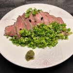 Tomo Sankaku: Beef smothered in green onions