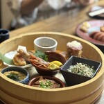 キラクニ - キラクニおばんざい盛り合わせ