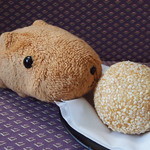 チャイナダイニング飛天 - 大きな揚げゴマ団子