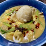 絵空事 - 半熟たまご天カレーうどん。立体感がすごい。